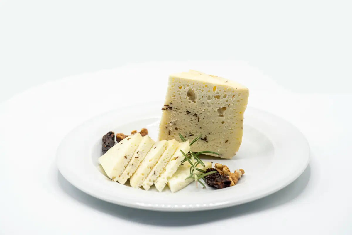 Cașcaval din Lapte de Capră